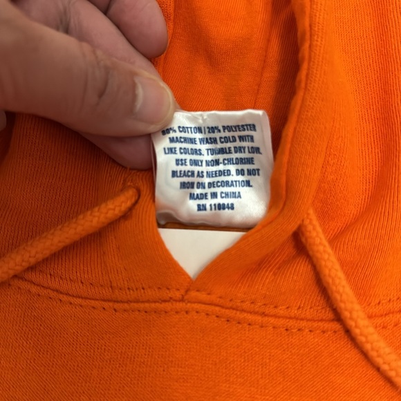 Illinois Sweater - Picture 6 of 6